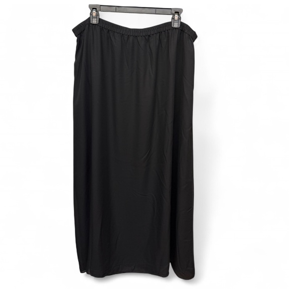 Draper's & Damon's Elegant Black Women's Skirt - Picture 5 of 5